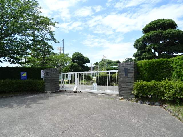 小学校　村櫛小学校（小学校）まで893m