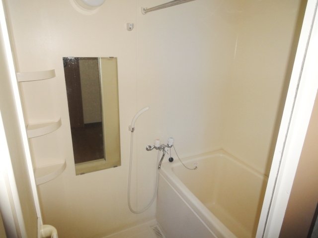 バス・シャワールーム　同物件別号室