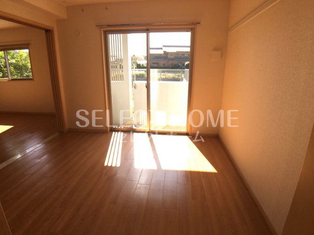 その他部屋・スペース　同型タイプ 寝室です