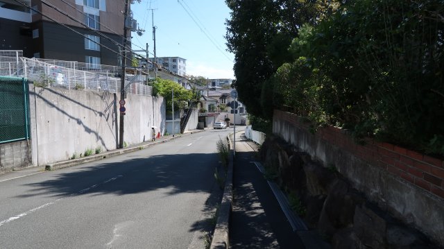 その他　全面道路（その他）まで1m