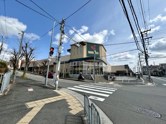 スーパー　マルヤス　阿武野店（スーパー）まで981m