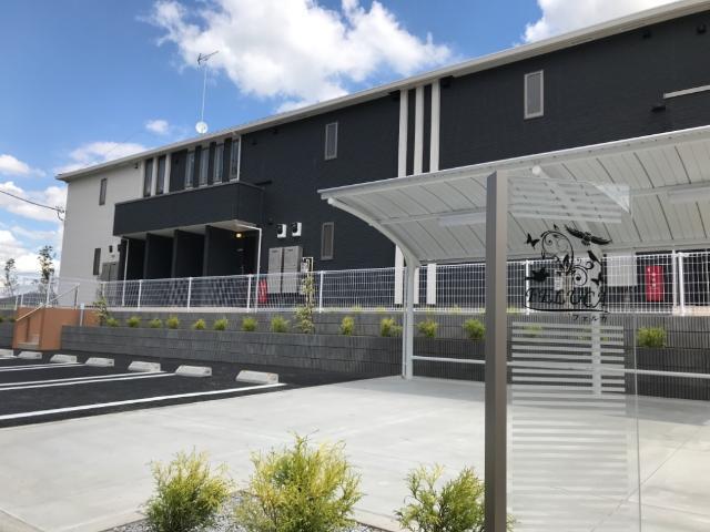 建物外観　外観写真（昼）