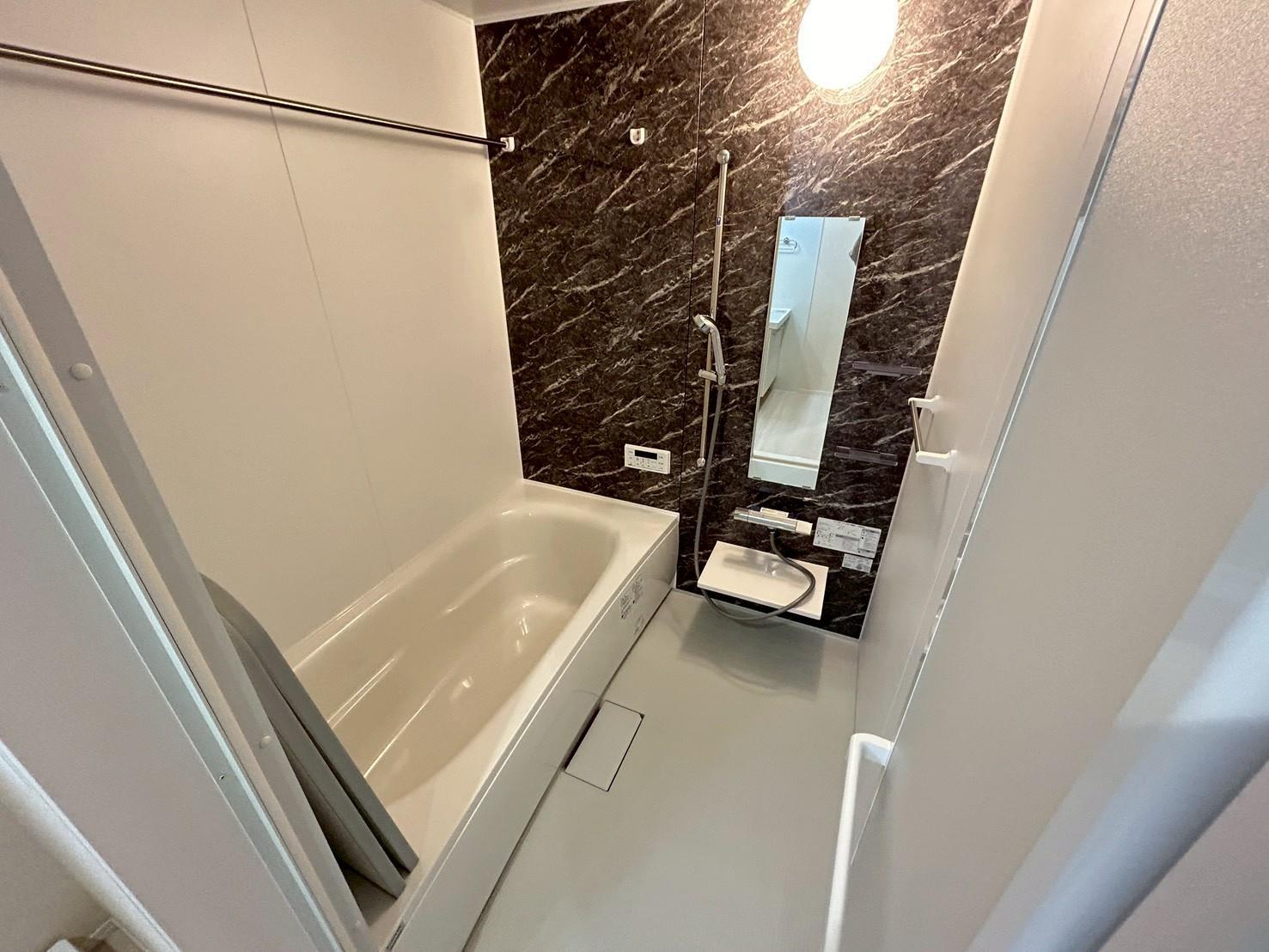 バス・シャワールーム　浴室