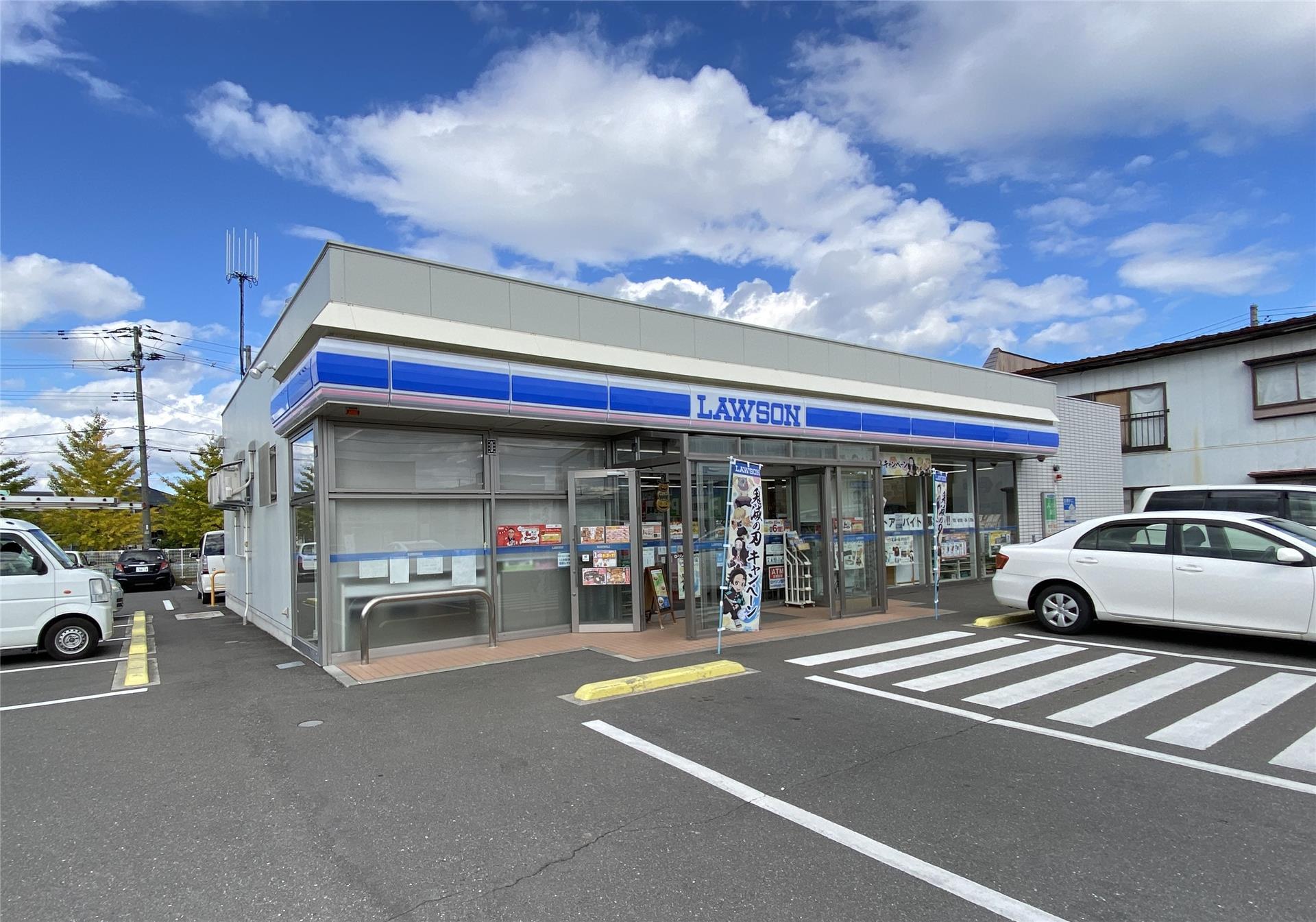 コンビニ　ローソン八戸柏崎六丁目店（コンビニ）まで412m