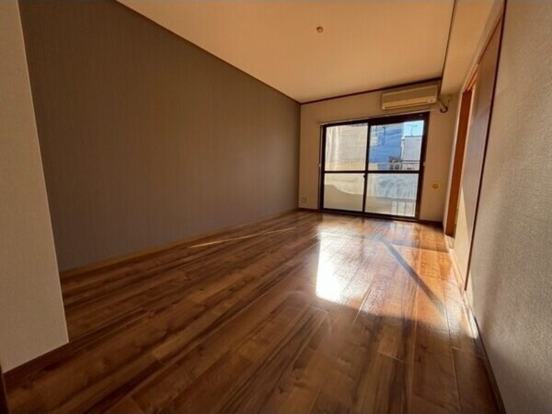 居室・リビング　図面と現状に相違がある場合には現状を優先