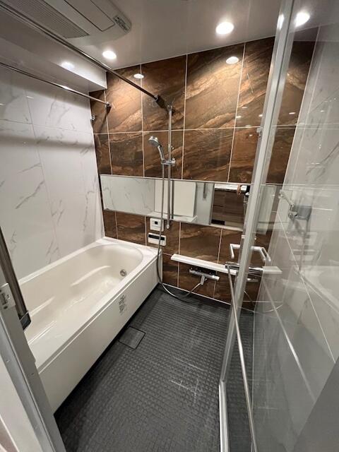 バス・シャワールーム　別部屋参考画像