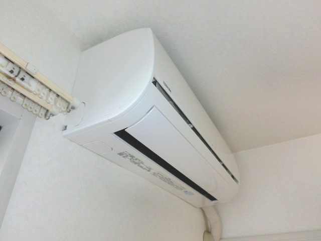 その他設備　リビングエアコン