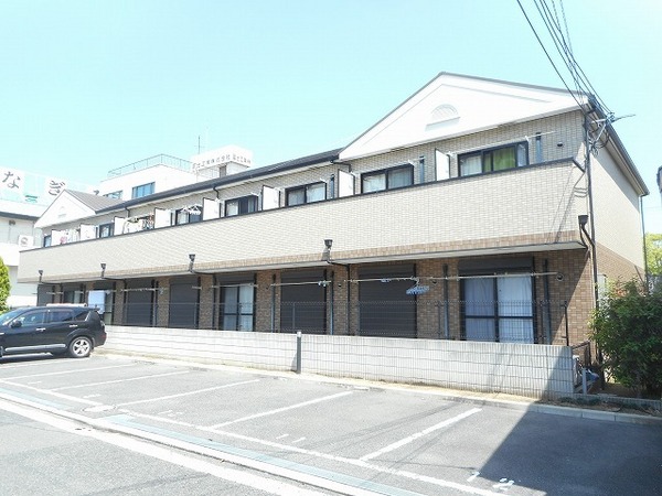 建物外観　日当たりのいいハイツ！