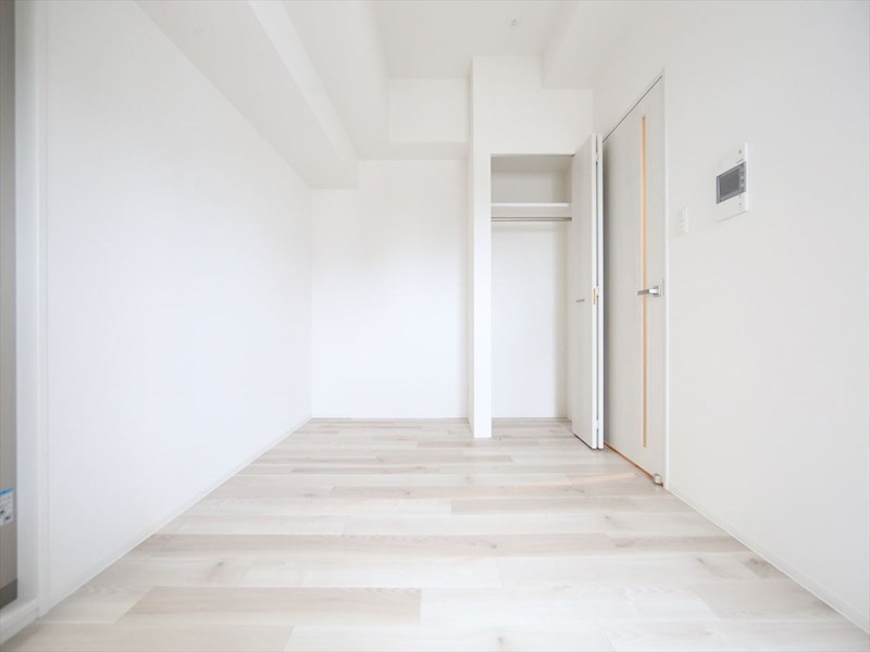 居室・リビング　洋室7.1帖　クローゼット付（収納充実してます）