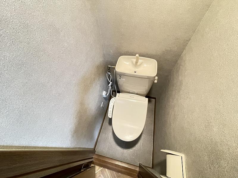 トイレ　トイレ