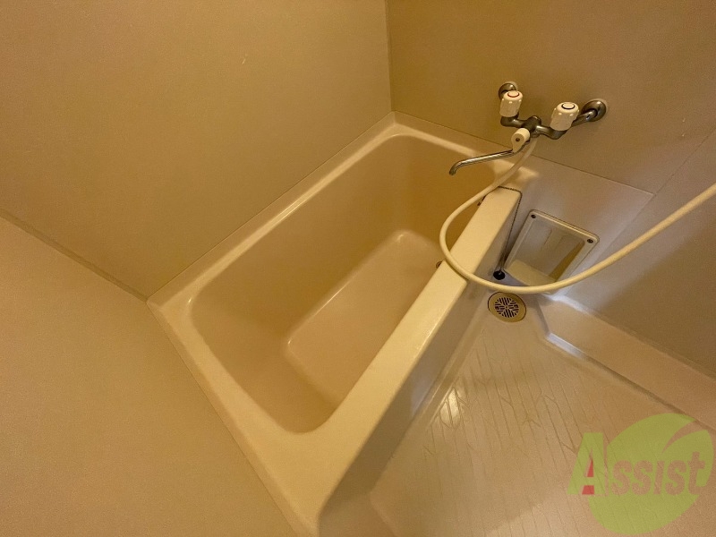 バス・シャワールーム　疲れを癒すには湯船でゆっくりするのが良いですよ。