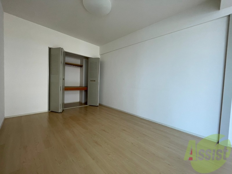 その他部屋・スペース　別角度から寝室を撮ってみました。家具の配置もしやすそう。