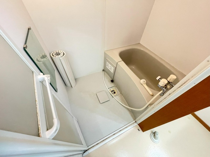バス・シャワールーム　浴室