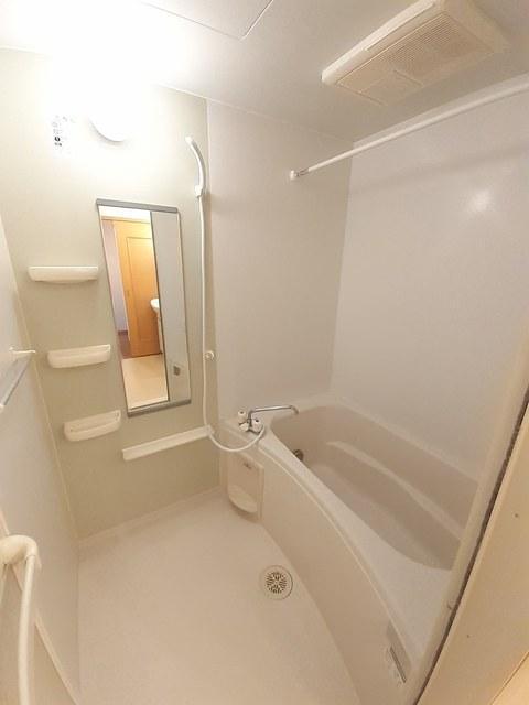 バス・シャワールーム　バスルーム