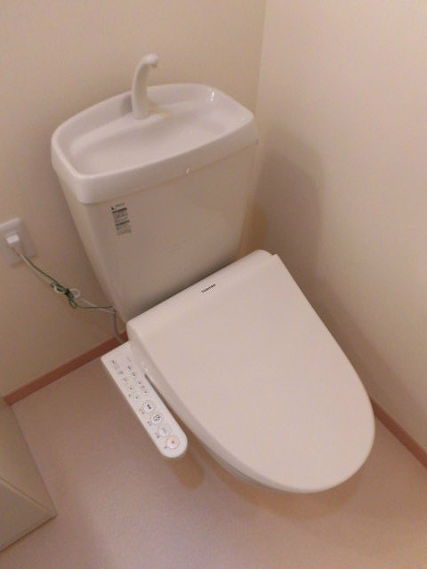 トイレ　※103号室参照