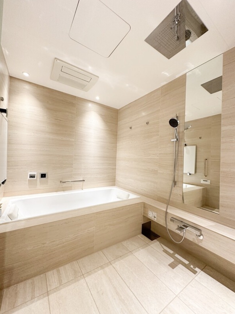 バス・シャワールーム　別部屋参考写真