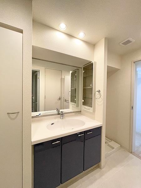 洗面設備　洗面化粧台