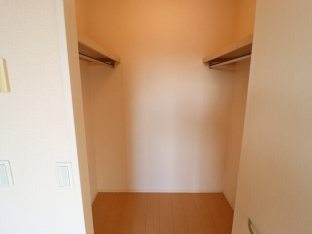 収納　ウォークインクローゼット