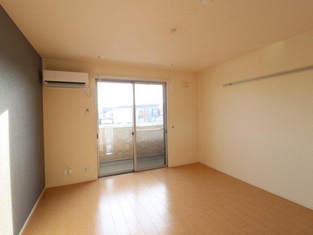 その他部屋・スペース　洋室８帖