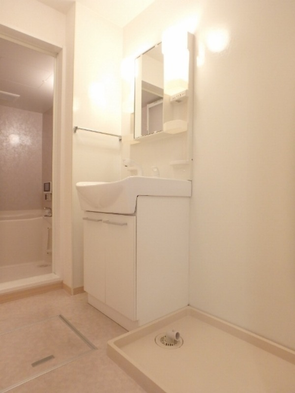 洗面設備　図面と現状が相違がある場合には現状を優先