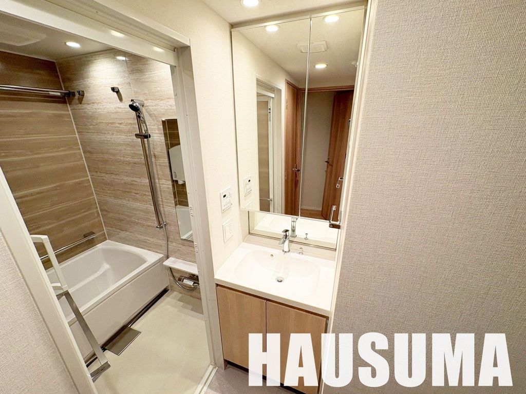 洗面設備　収納