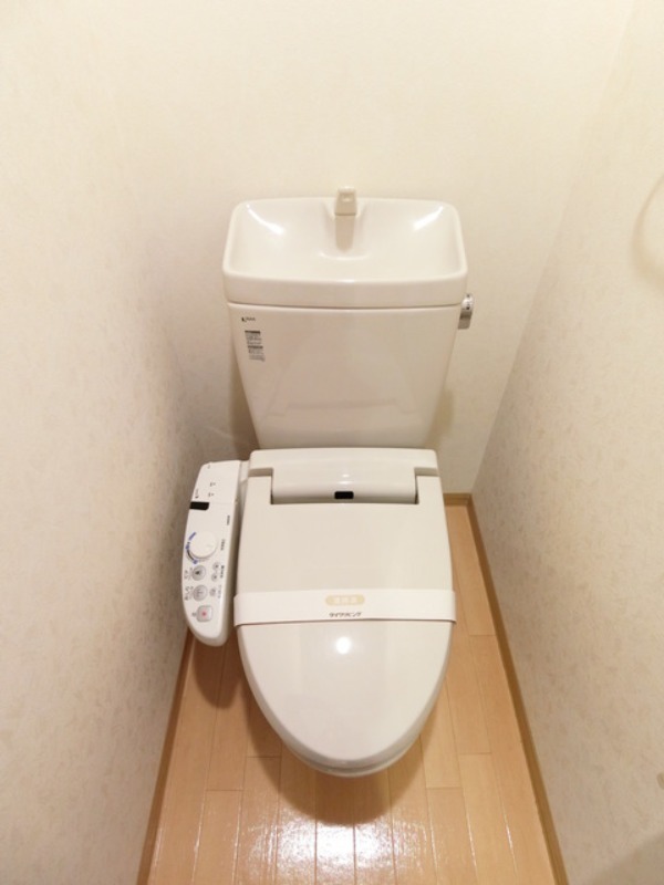 トイレ　図面と現状に相違がある場合には現状を優先