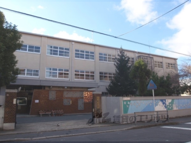 中学校　松原中学校（中学校）まで640m