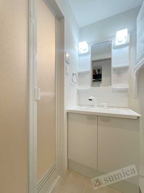 洗面設備　洗面脱衣所付き！独立洗面台が便利です♪♪