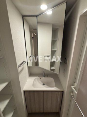 洗面設備　同間取り別部屋参考。