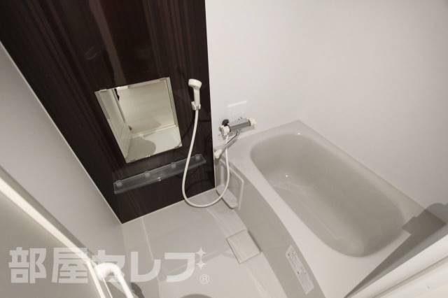 バス・シャワールーム　※１０２号室の写真です。