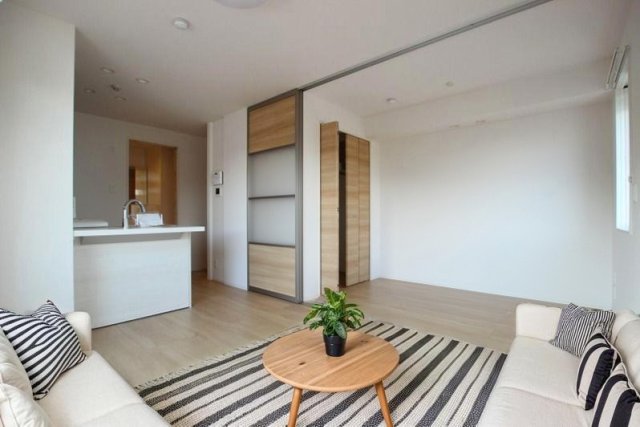 居室・リビング　ＣＧで家具等を配置したもので家具等は含まれません。