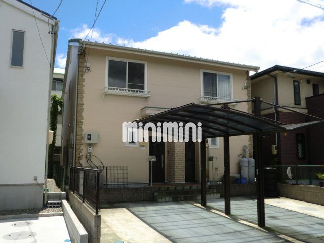 建物外観　お洒落な外観で設備も充実。