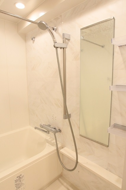 バス・シャワールーム　バス※別部屋参考写真