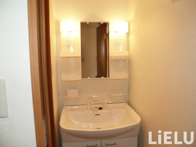 洗面設備　同シリーズ物件のモデルルームになります※現況優先