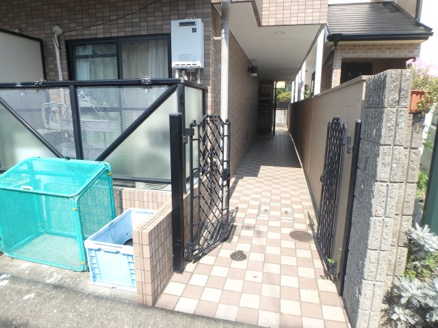 エントランス　毎日通るエントランスはこのようになっています