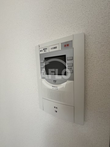 セキュリティ　ディームス江坂　モニター付きインターホン