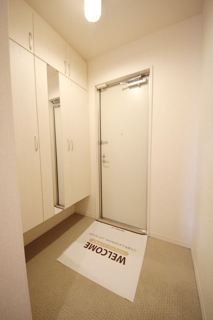 玄関　★見学希望等はタウンハウジング中央林間店までお気軽に♪★