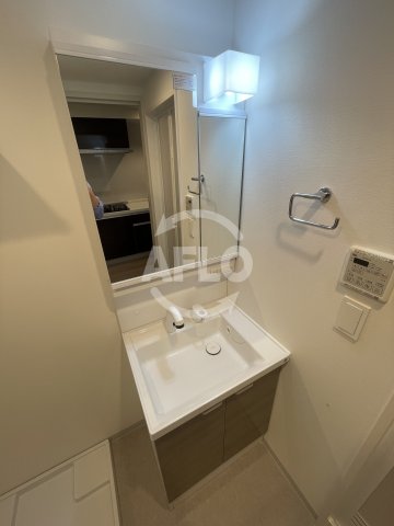 洗面設備　WORVE吹田江坂　洗面台