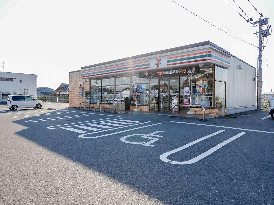 コンビニ　セブンイレブン 佐賀本庄鹿子店（コンビニ）まで300m