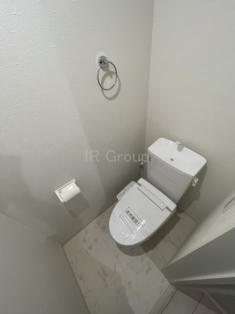 トイレ　同シリーズの内装イメージです