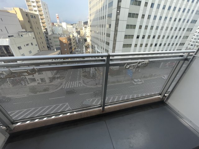 バルコニー　同物件別号室の写真です。