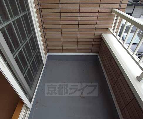 バルコニー　ベランダ部分です。南向きですよ！