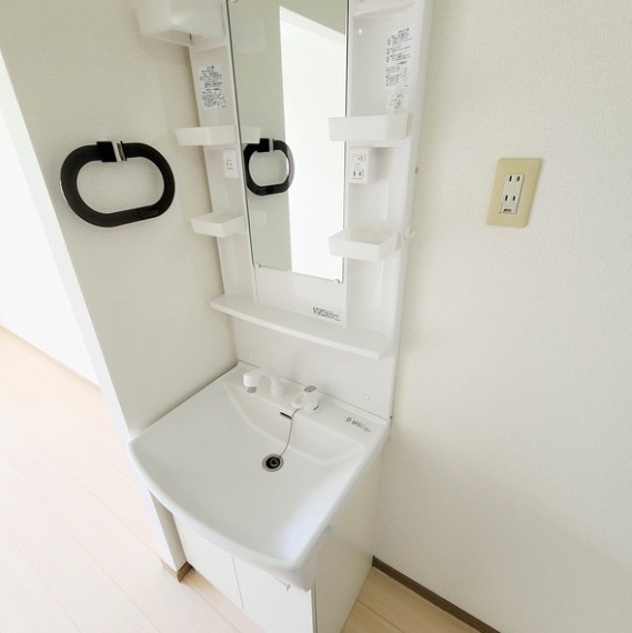 洗面設備　嬉しい独立洗面