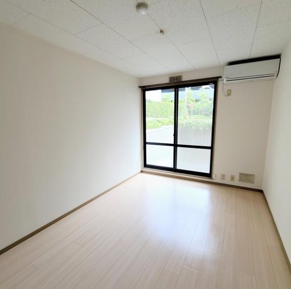居室・リビング　お部屋の感じは
