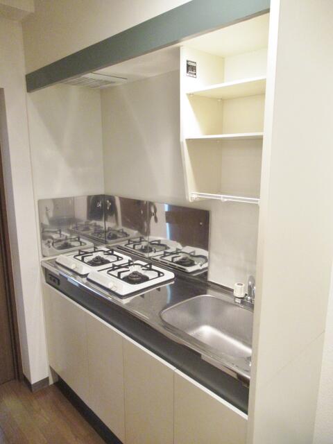 キッチン　二口ガスのシステムキッチン！