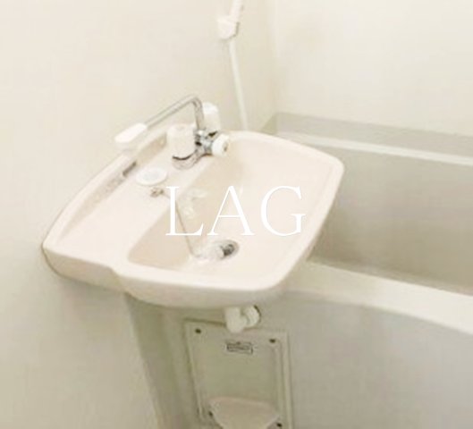 洗面設備　洗面台です。
