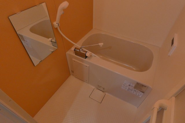 バス・シャワールーム　追い焚き付き