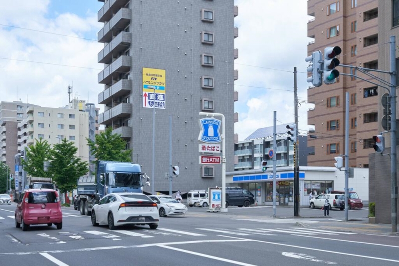 コンビニ　ローソン札幌北1条西店（コンビニ）まで229m