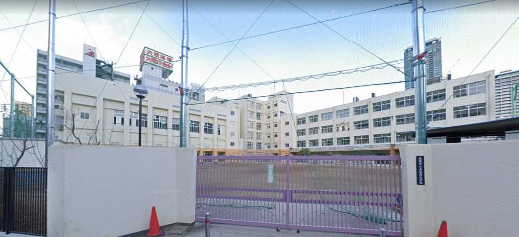 小学校　上福島小学校（小学校）まで611m