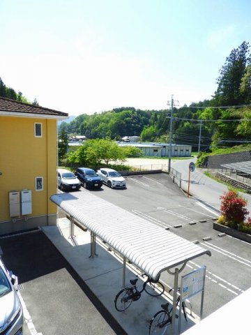 駐車場　駐車場完備です